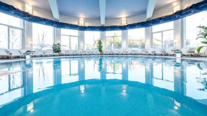 Bazin - Grand Hotel Italia - piscină & cursuri înot