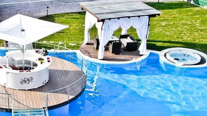 Bazin - Magic Pool Trivale